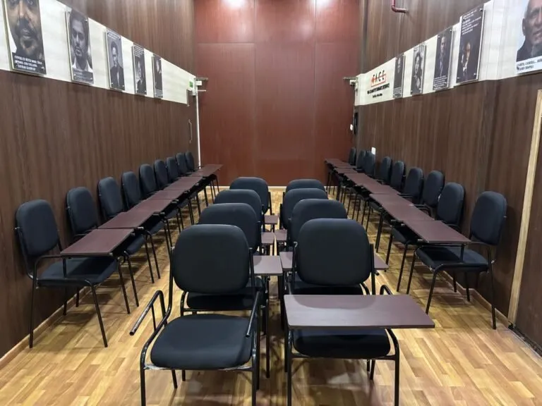 classroom of film institute in mumbai
